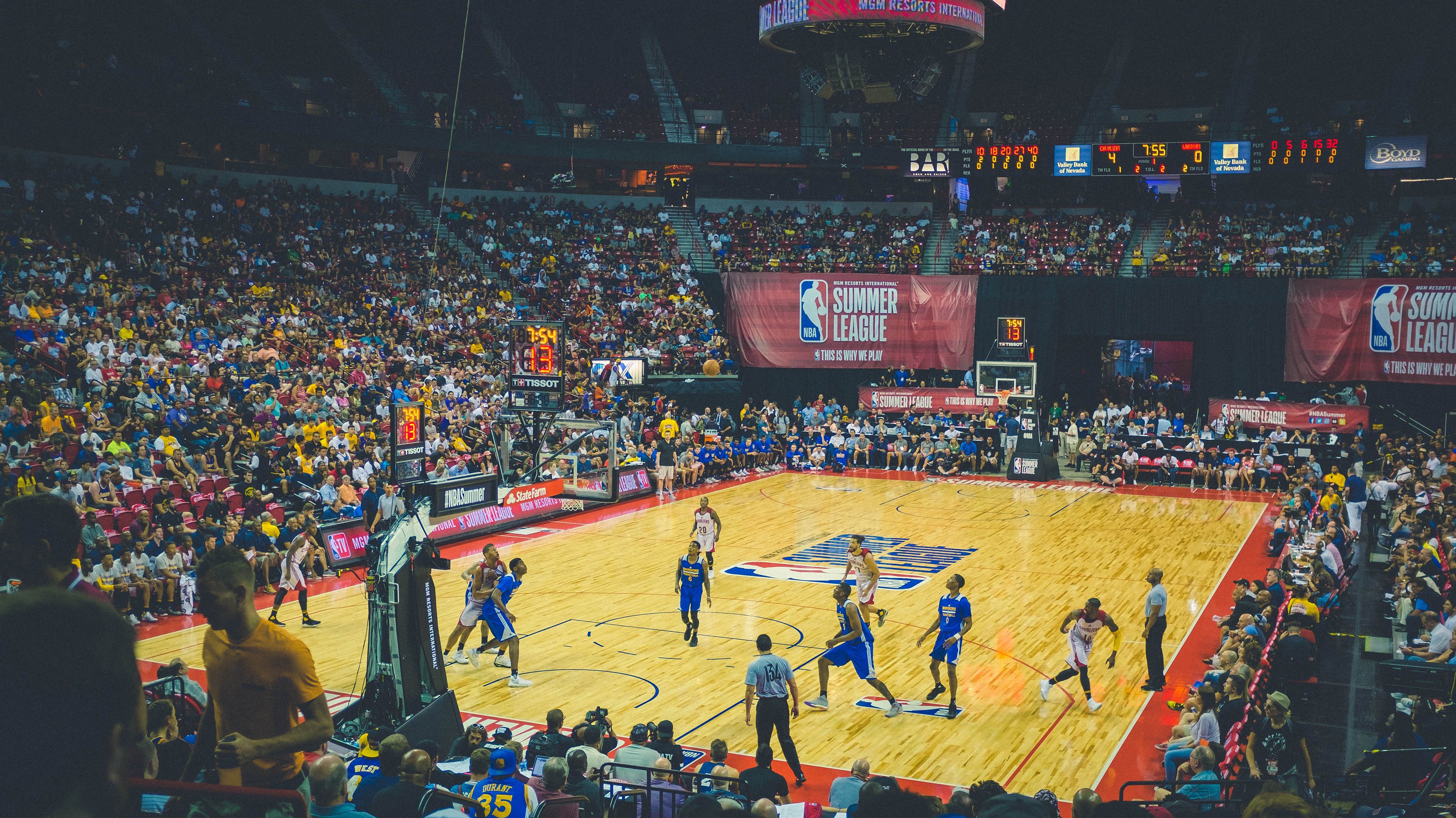 开云综合服务-黄蜂与高校合作开设“篮球裁判实训课程”，黄蜂球场